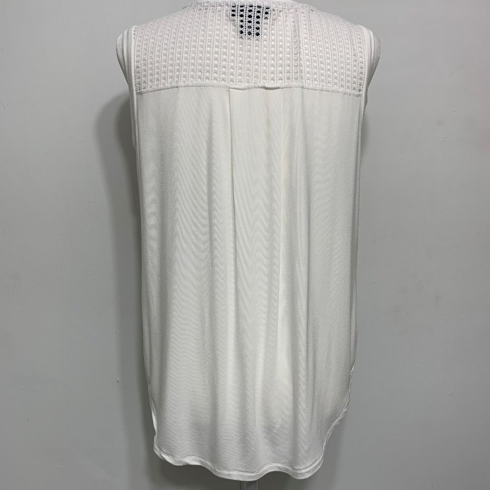 Nue Options mesh top, v-neck sleeveless shirt - Picture 4 of 4